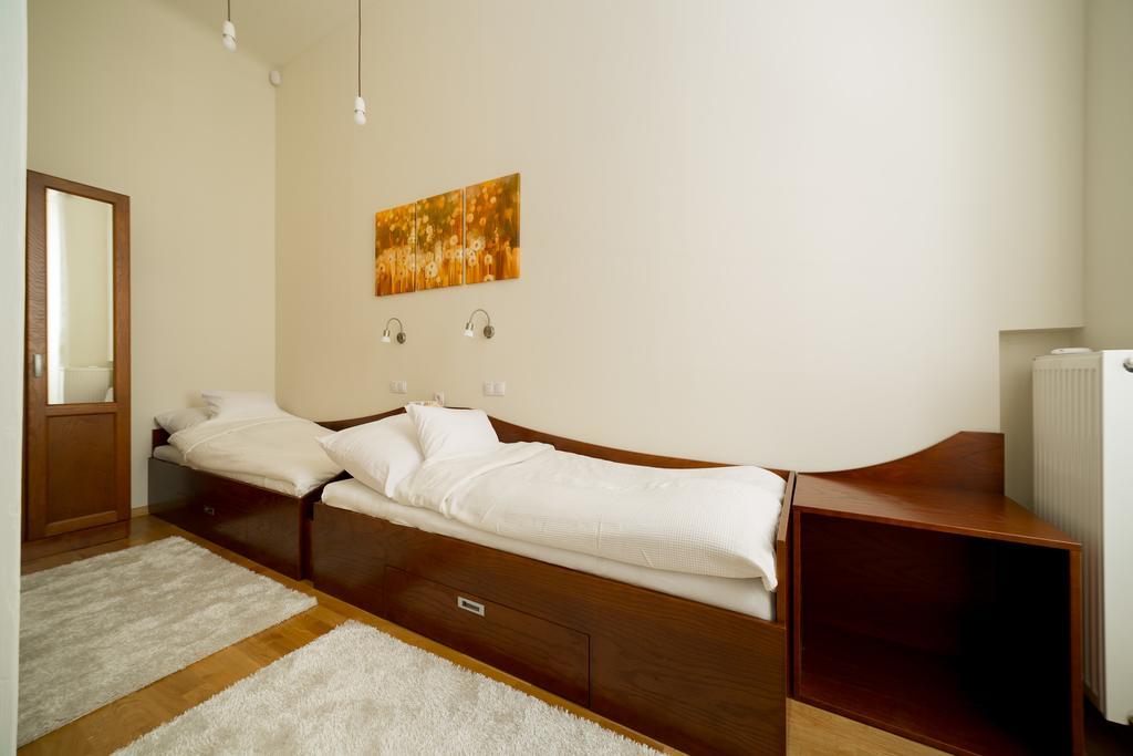Family Buddha Apartment Budapest Extérieur photo