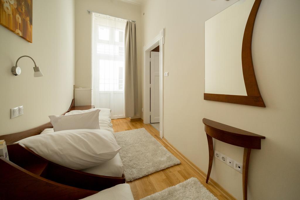 Family Buddha Apartment Budapest Extérieur photo