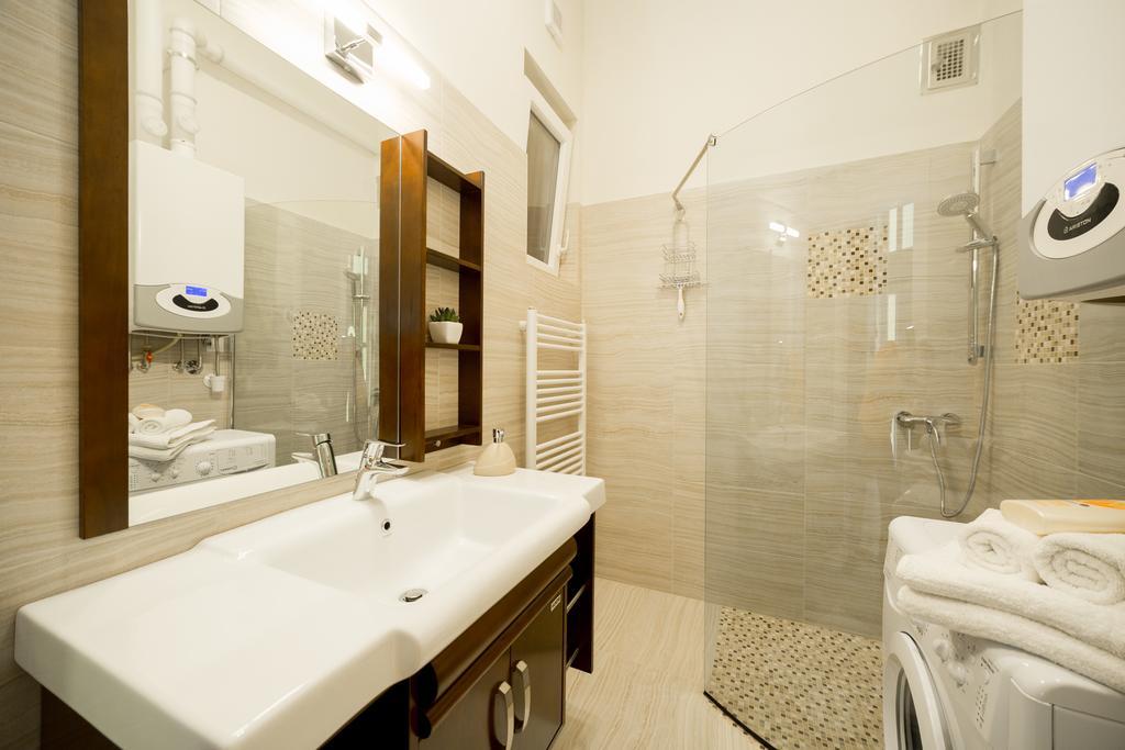 Family Buddha Apartment Budapest Extérieur photo