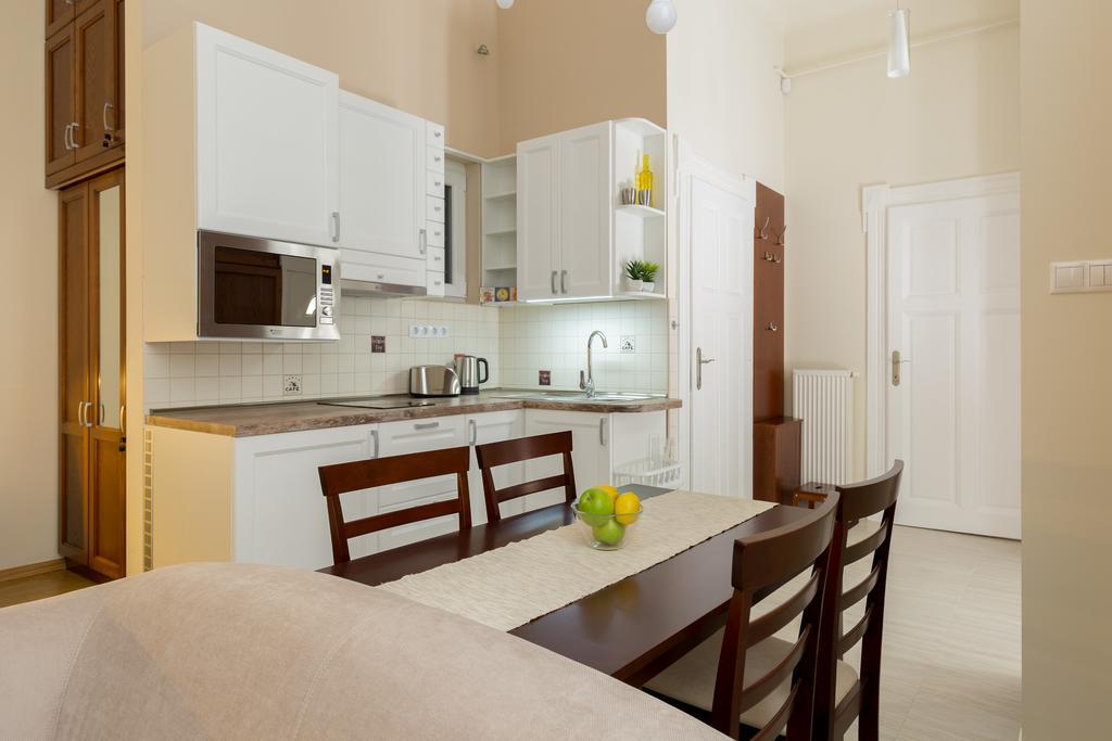 Family Buddha Apartment Budapest Extérieur photo