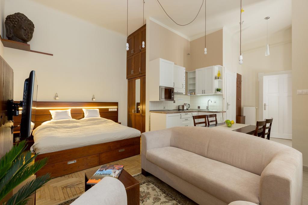 Family Buddha Apartment Budapest Extérieur photo